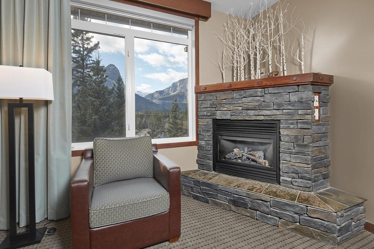 Mountain View Escape With Open Hot Tub, Views!! Villa Canmore Luaran gambar