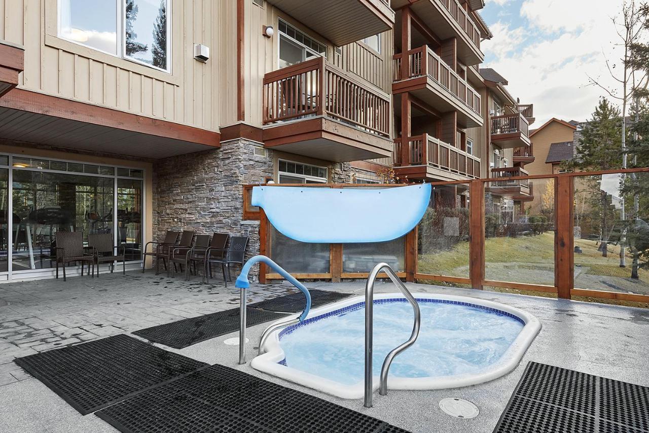Mountain View Escape With Open Hot Tub, Views!! Villa Canmore Luaran gambar
